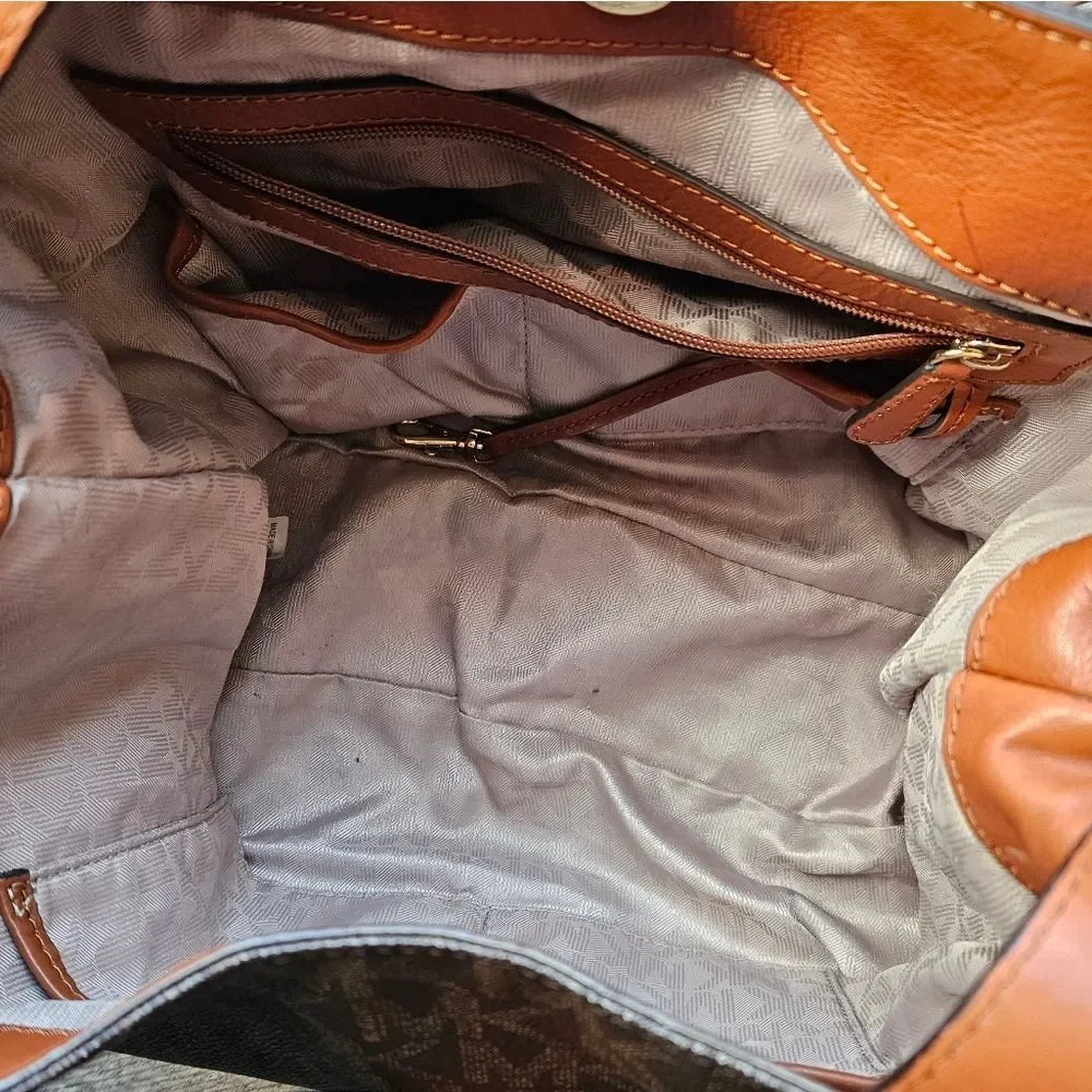 Authentic Michael Kors Devon MK Signature Large Shoulder Tote Bag in Brown - Picture 10 of 16